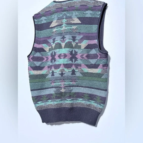 Lumiere Aztec pattern Multicolor Patterned Sweater Vest - Picture 6 of 6